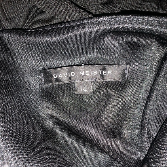 David Meister | Black Bateau Neckline Midi Sheath Dress Ruched Sides | 14 - Picture 7 of 7